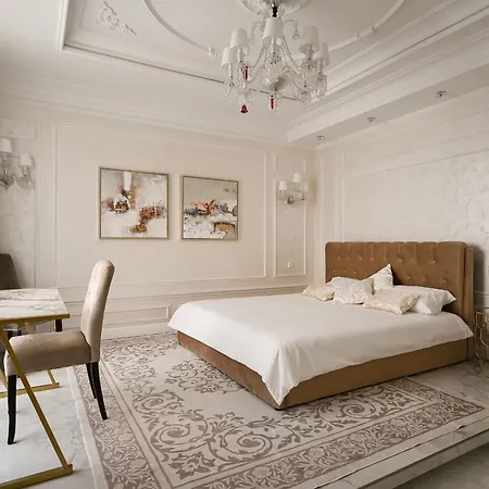 Luxury 4-bdrm With Private Terrace 公寓 *