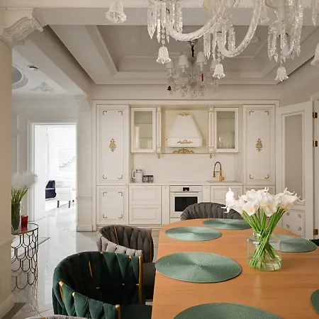 Luxury 4-bdrm With Private Terrace * 里加